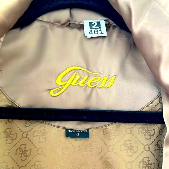 GUESS woman coat. Colour: Gold. Size XS. - Picture 4 of 5